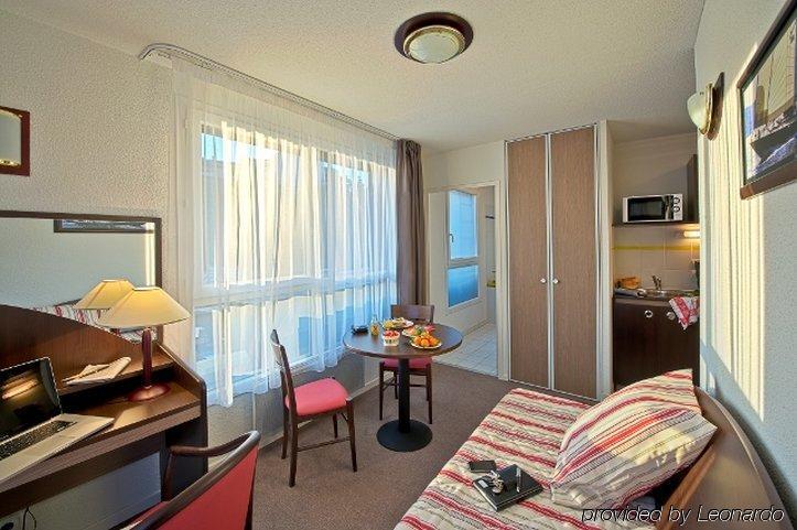 Comfort Suites Le-Port-Marly Paris Ouest Le Port-Marly Phòng bức ảnh