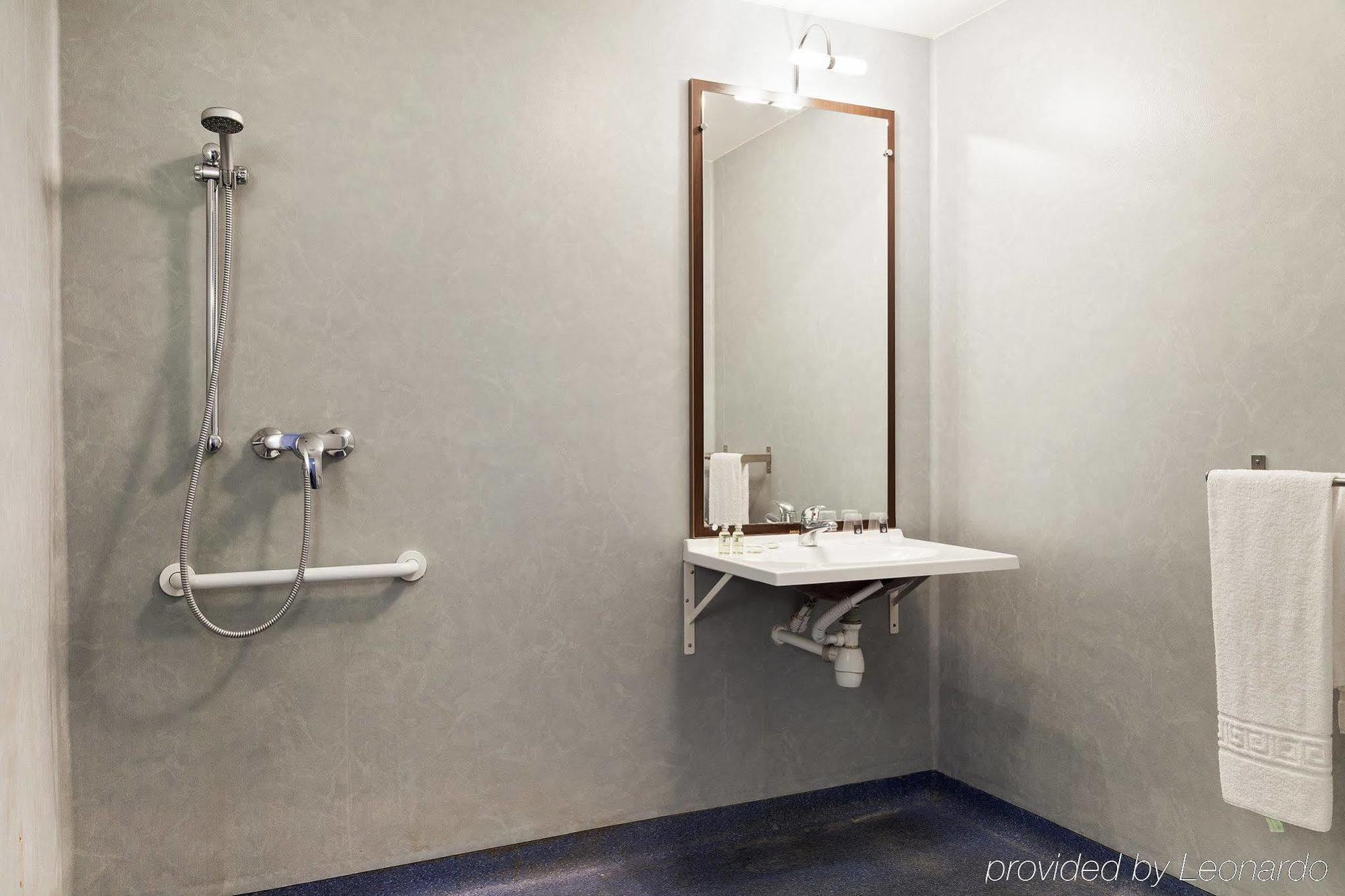 Comfort Suites Le-Port-Marly Paris Ouest Le Port-Marly Ngoại thất bức ảnh