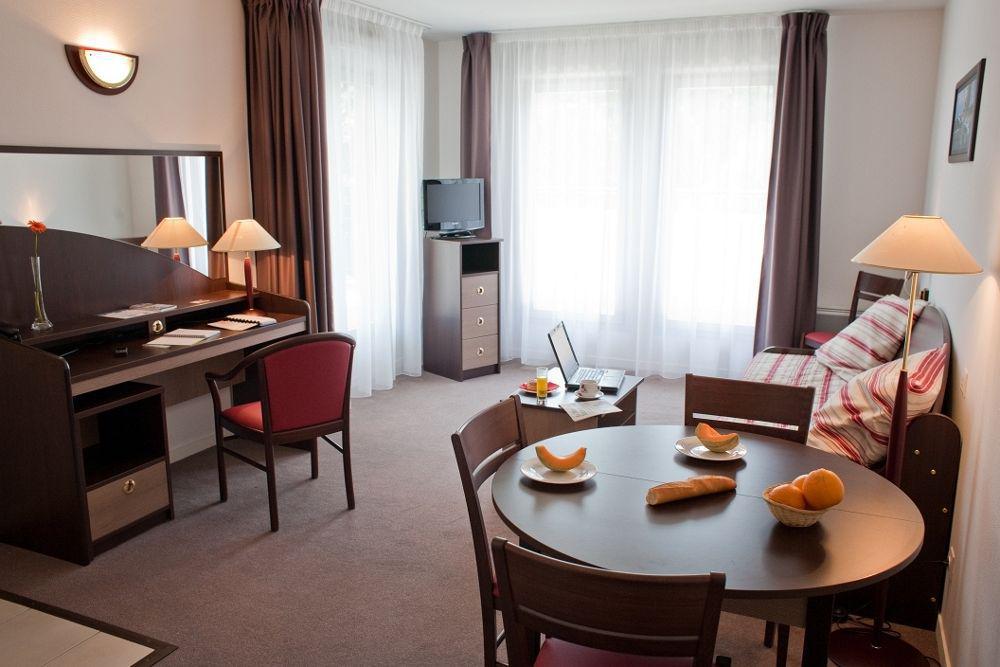 Comfort Suites Le-Port-Marly Paris Ouest Le Port-Marly Ngoại thất bức ảnh